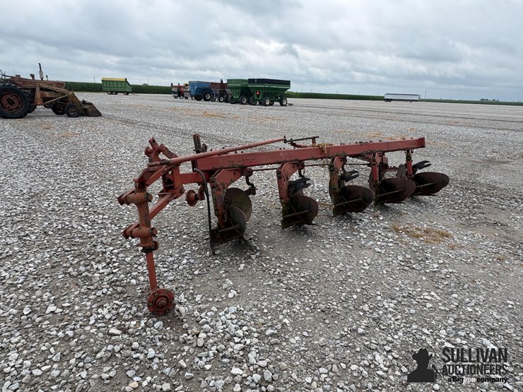 case-ih-710-image-5