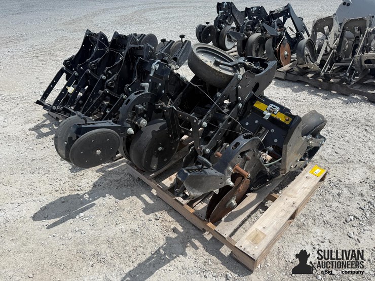 kinze-4000-series-row-units-(bid-per-unit)-image-2