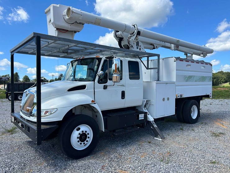 2011-international-durastar-4300-image-1