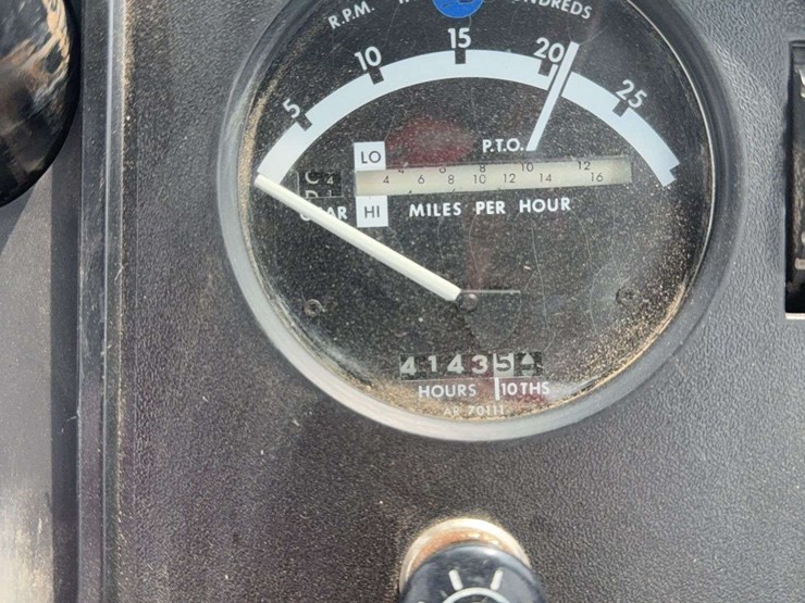 1978-john-deere-8430-image-13
