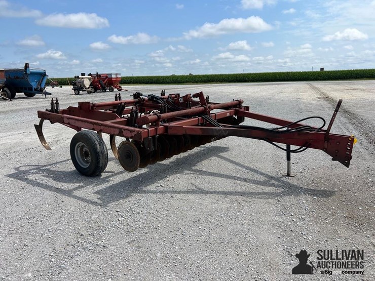 case-ih-6500-image-3