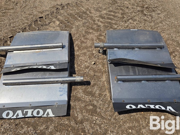 volvo-quarter-fenders-image-3