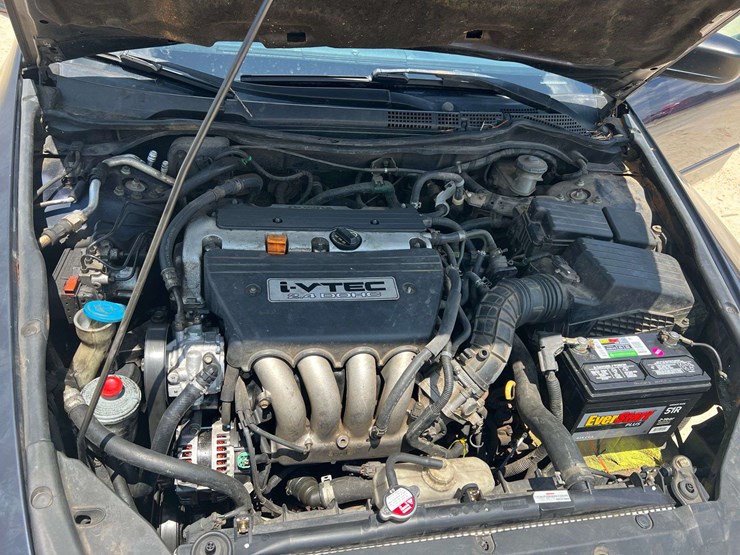 2006-honda-accord-4-door-sedan-(241,528-miles)-image-26