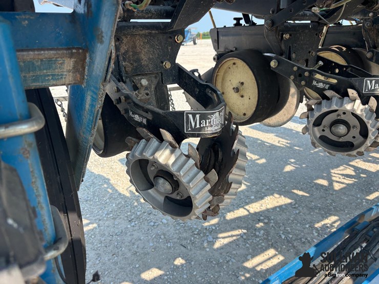 kinze-2600-image-15