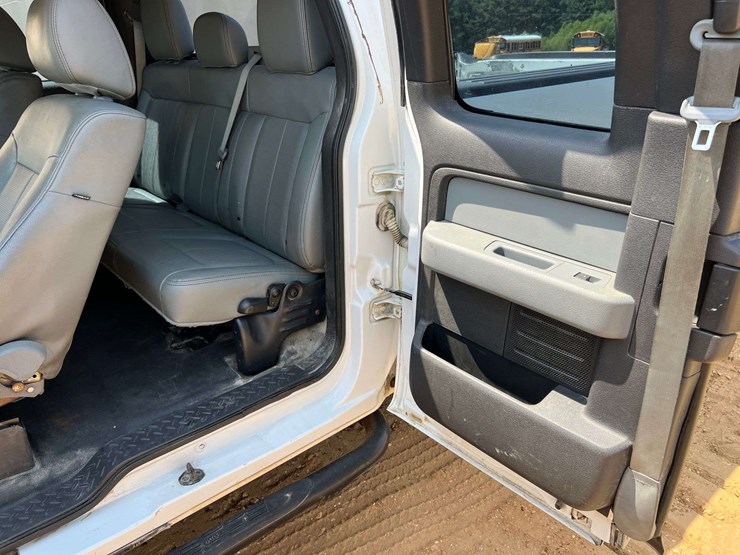 2011-ford-f150-image-38