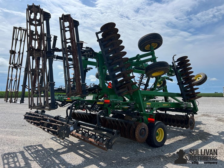 2021-john-deere-2660vt-image-5