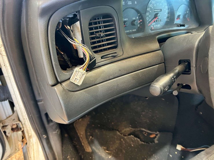 2003-ford-crown-vic-(188,503-miles)-image-27