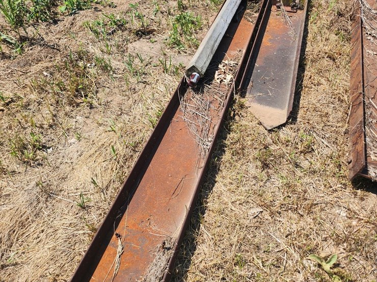 #2828-•-(4)-metal-i-beams-image-3