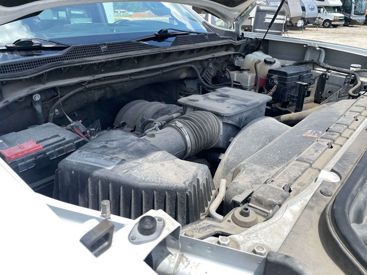 2020-chevrolet-silverado-3500-image-8