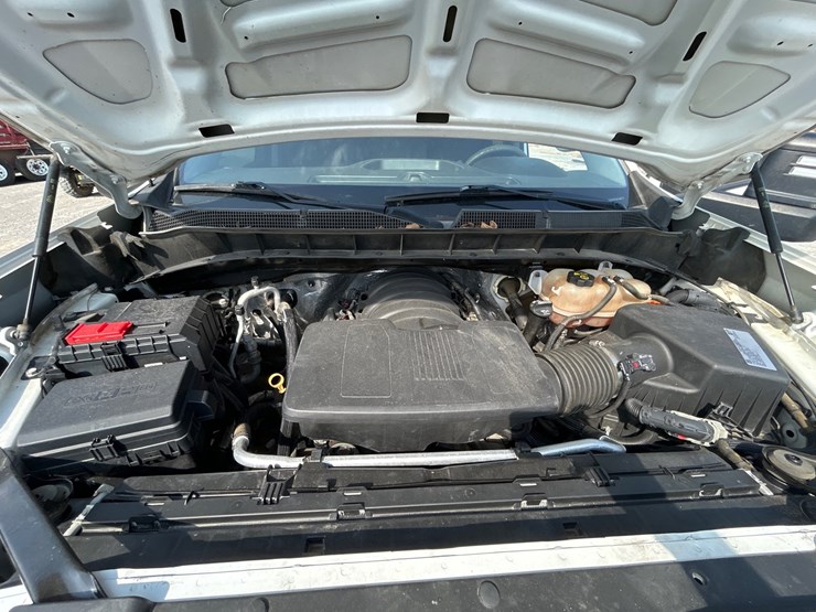 2020-chevrolet-1500-image-13