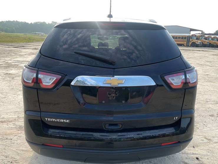 2017-chevrolet-traverse-image-6