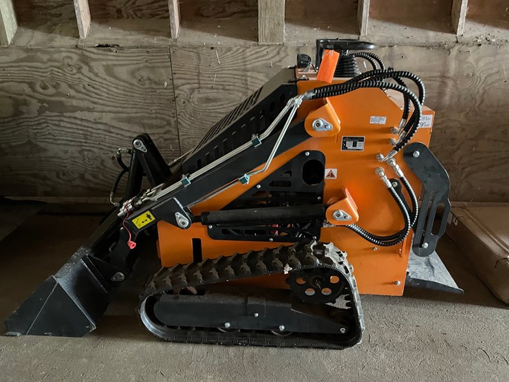 #9733-•-land-honor-mini-skid-steer-loader-image-1