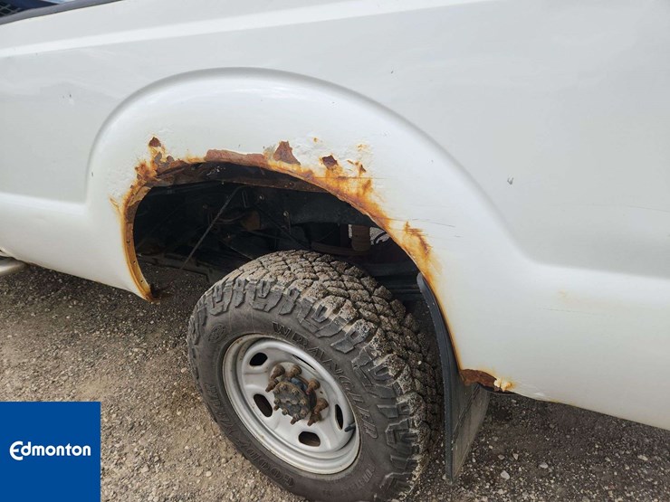 2011-ford-f350-image-39