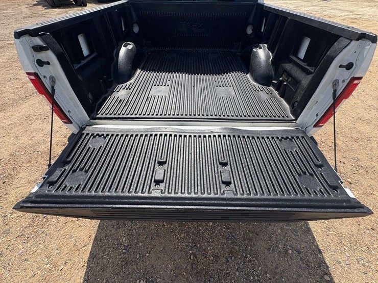2018-ford-f150-xlt-image-21