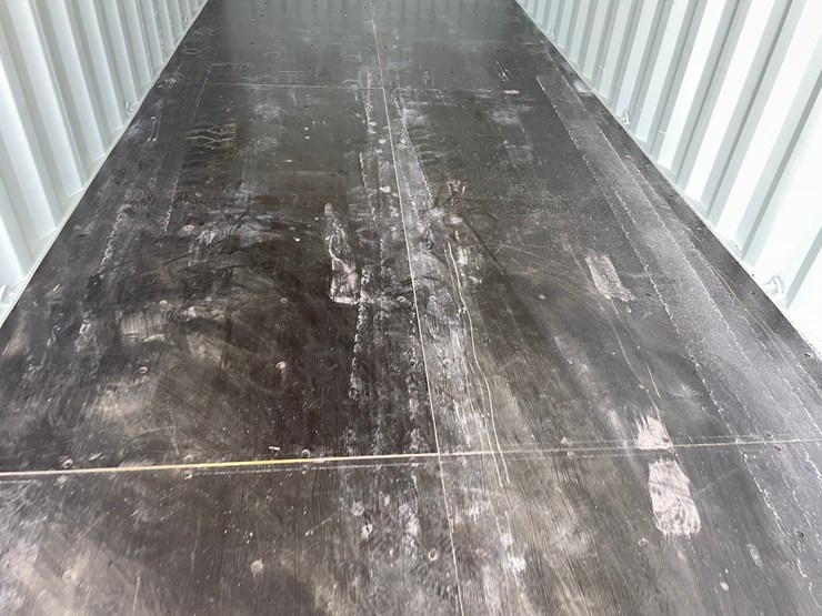 #404-•-20'-shipping-container-image-13