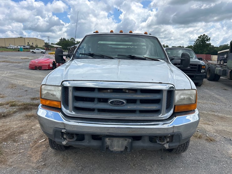 2001-ford-f350-image-3