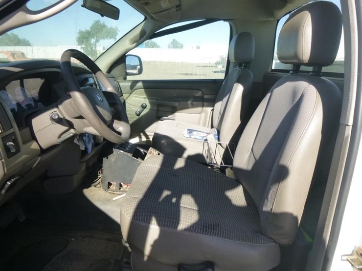 2005-dodge-ram-2500-image-9