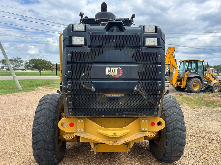 2020-caterpillar-140-image-9