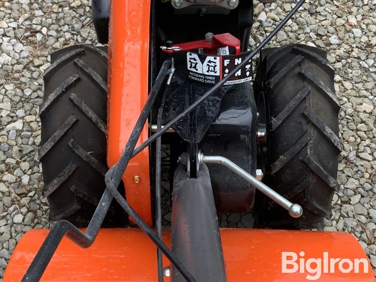 2016-husqvarna-drt900-160cc-17"-rear-tine-tiller-image-14