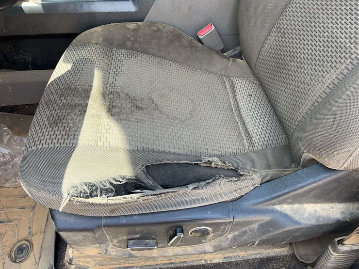 2016-ford-f150-image-16