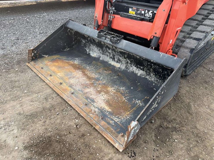 kubota-svl65-2-image-12