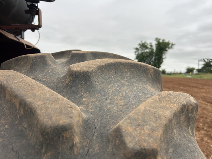 case-ih-t4586-image-15