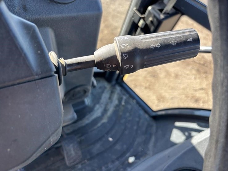 2020-john-deere-2020-image-40