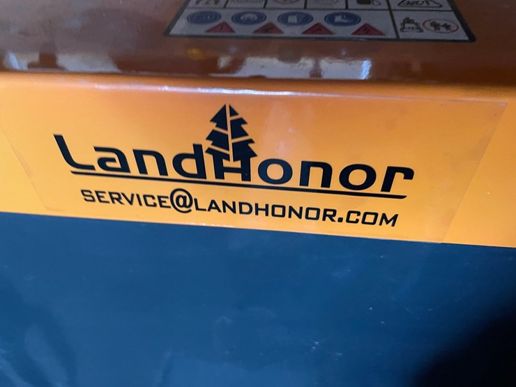#9733-•-land-honor-mini-skid-steer-loader-image-13