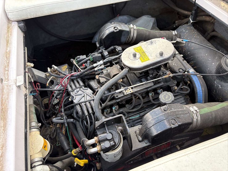 2002-smoke-craft-super-air-nautique-boat-image-11