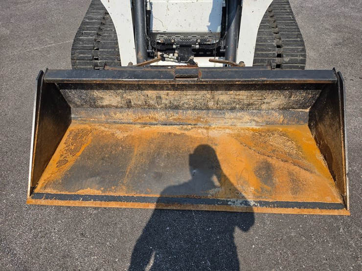 2023-bobcat-t770-image-52
