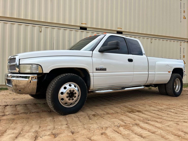 1997-dodge-ram-3500-image-1