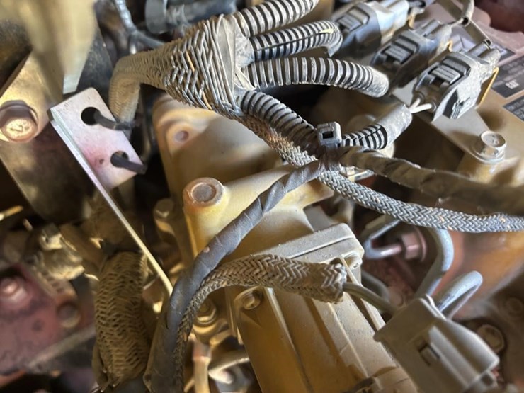 2019-caterpillar-272d2-image-48