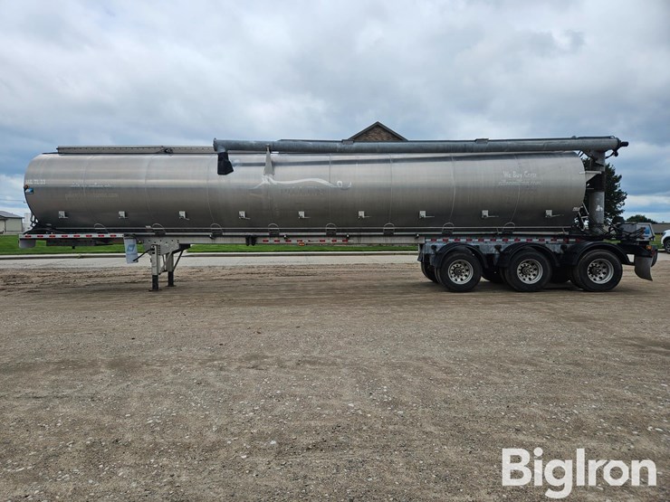 2018-warren-at-45-9-tri/a-bulk-aluminum-feed-trailer-image-8