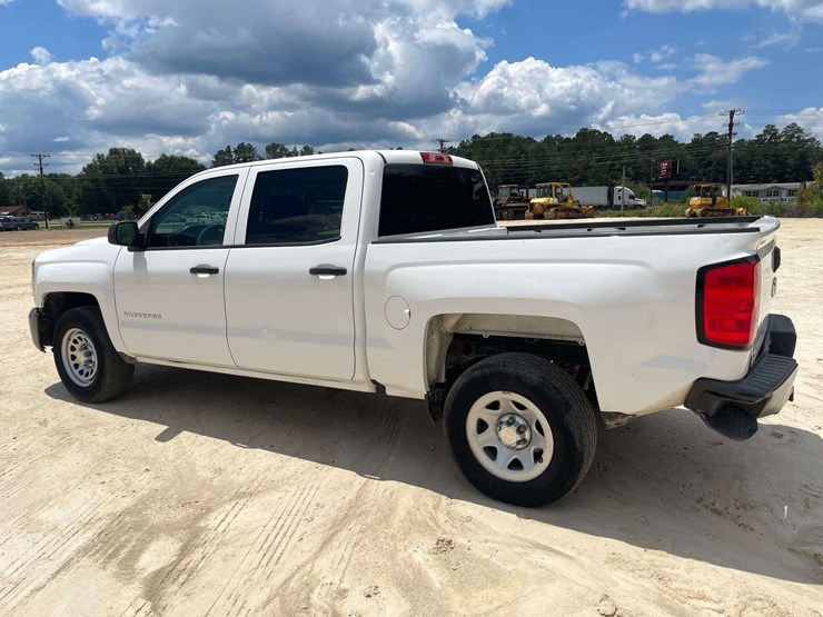 2018-chevrolet-silverado-1500-image-2