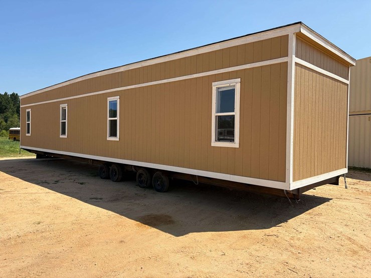 mobile-56'-office-building-image-2