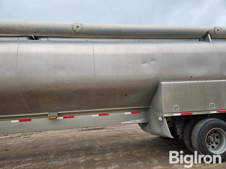 2014-walinga-hat-47-44102-tri/a-bulk-aluminum-feed-trailer-image-16