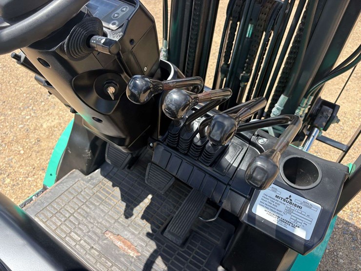 mitsubishi-fg25n-image-17