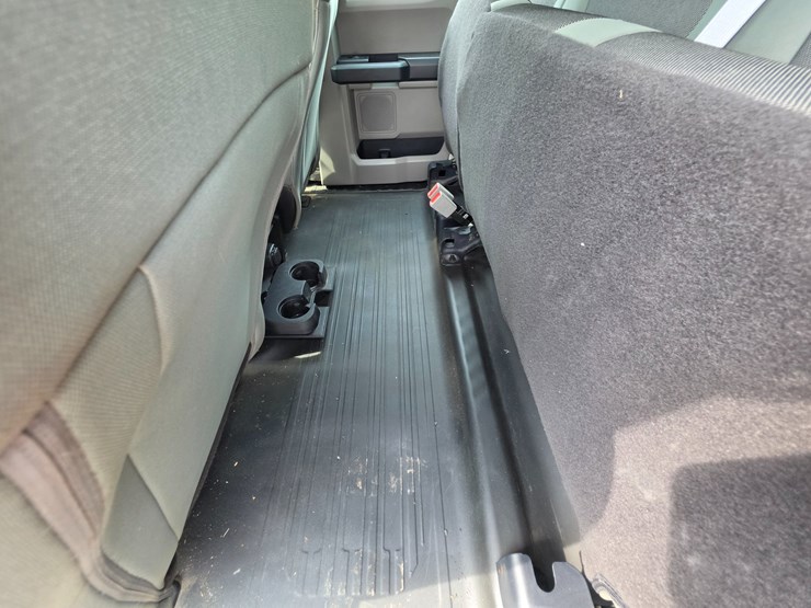 2020-ford-f150-image-43