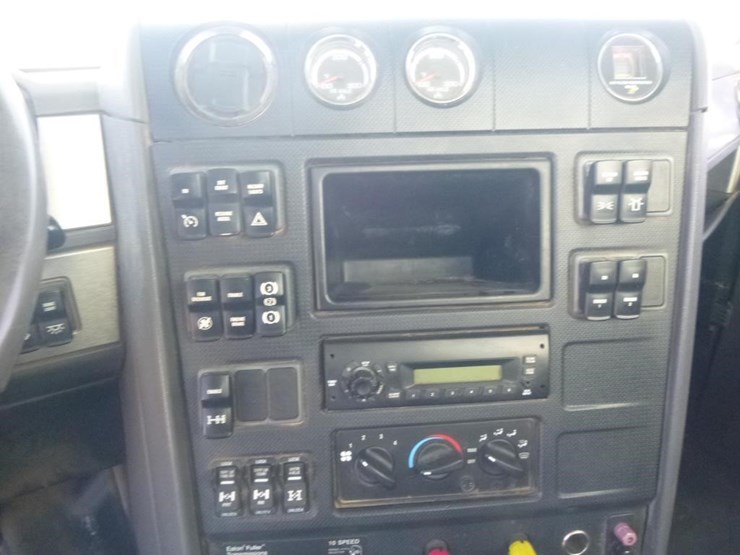 2013-international-ct660-t/a-water-truck-image-13