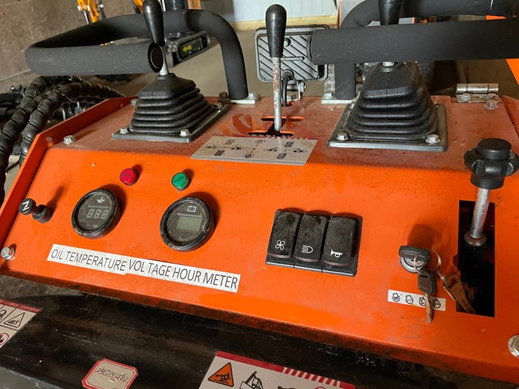 #9728-•-future-mini-skid-steer-loader-image-8