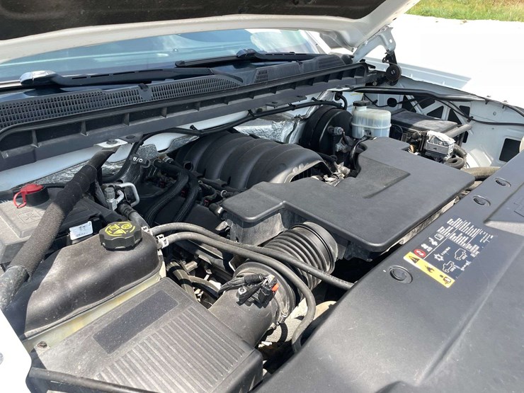 2017-chevrolet-silverado-1500-image-8