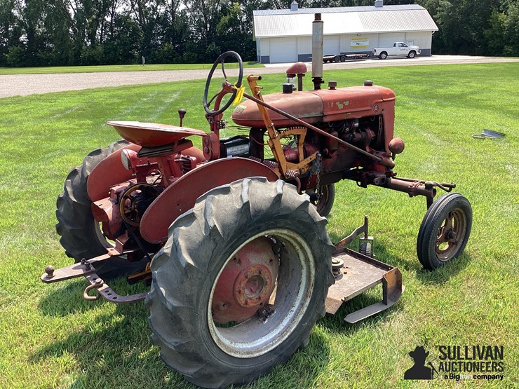 1946-farmall-a-2wd-tractor-w/woods-belly-mower-image-5