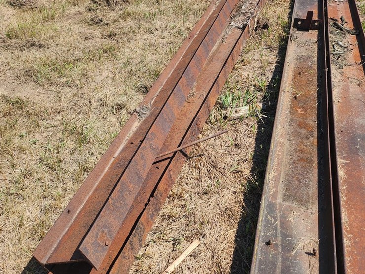 #2828-•-(4)-metal-i-beams-image-7