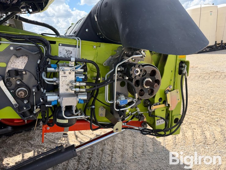2023-claas-lexion-8700tt-image-17