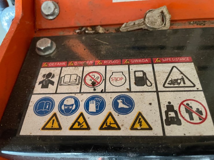 #9727-•-future-mini-skid-steer-loader-image-19