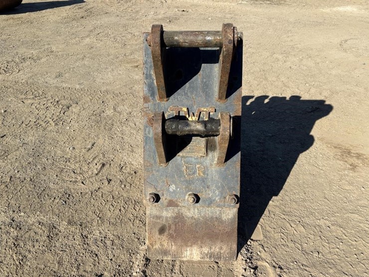 16"-twt-backhoe-compaction-wheel-image-6
