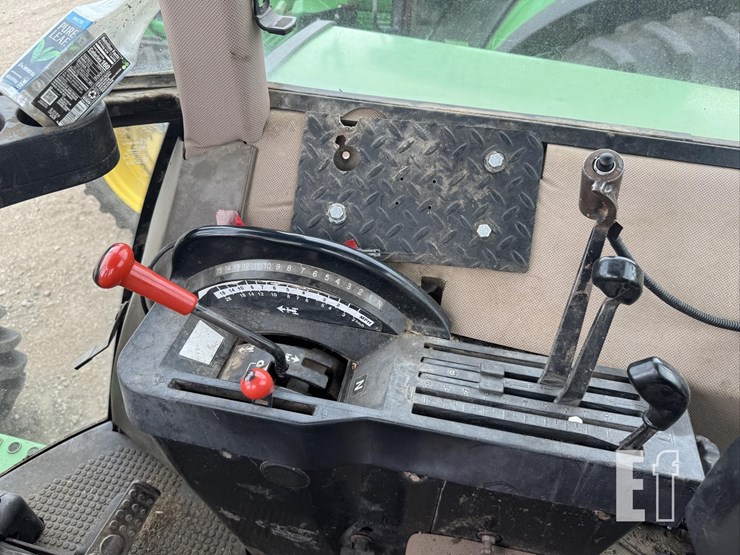 1990-john-deere-4455-image-27