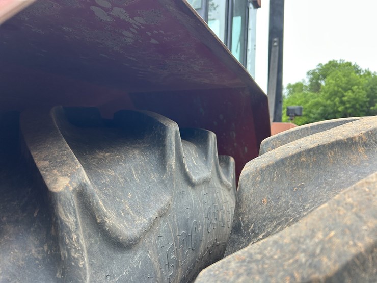 case-ih-t4586-image-17