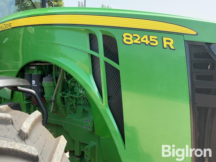 2018-john-deere-8245r-image-12