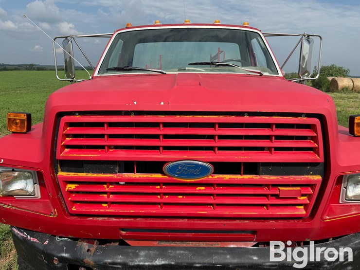 1993-ford-f700-image-9